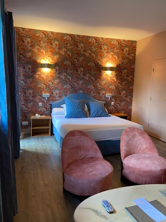 Demeures Et Chateaux L'Abbaye Caladoise - Anciennement Hostellerie Ferme Du Poulet Villefranche-sur-Saône Room photo