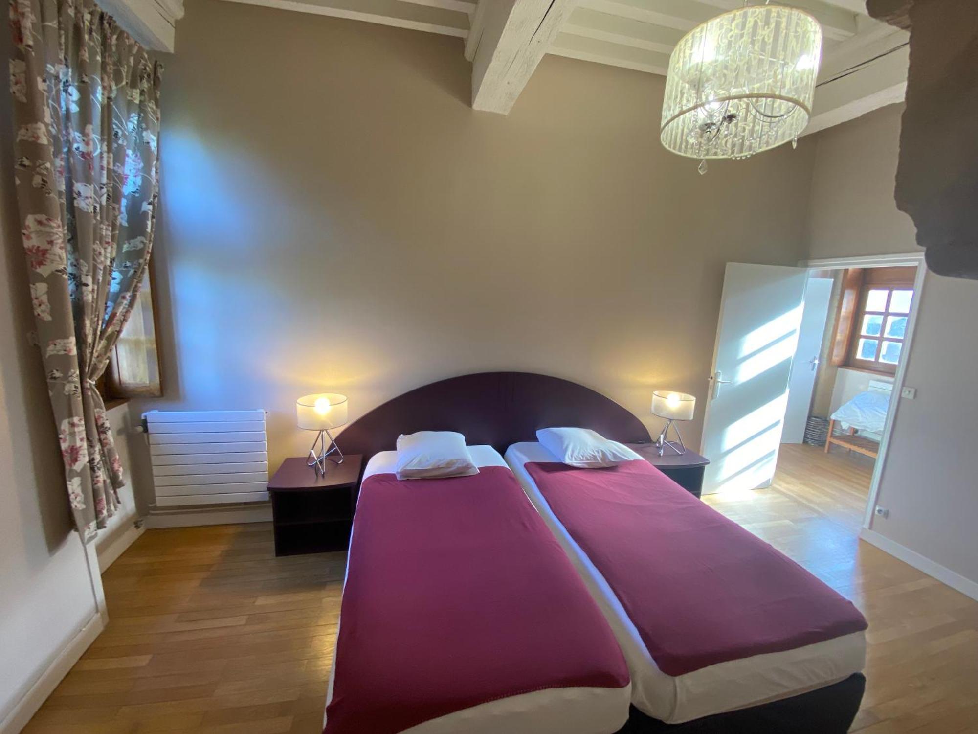 Demeures Et Chateaux L'Abbaye Caladoise - Anciennement Hostellerie Ferme Du Poulet Villefranche-sur-Saône Room photo