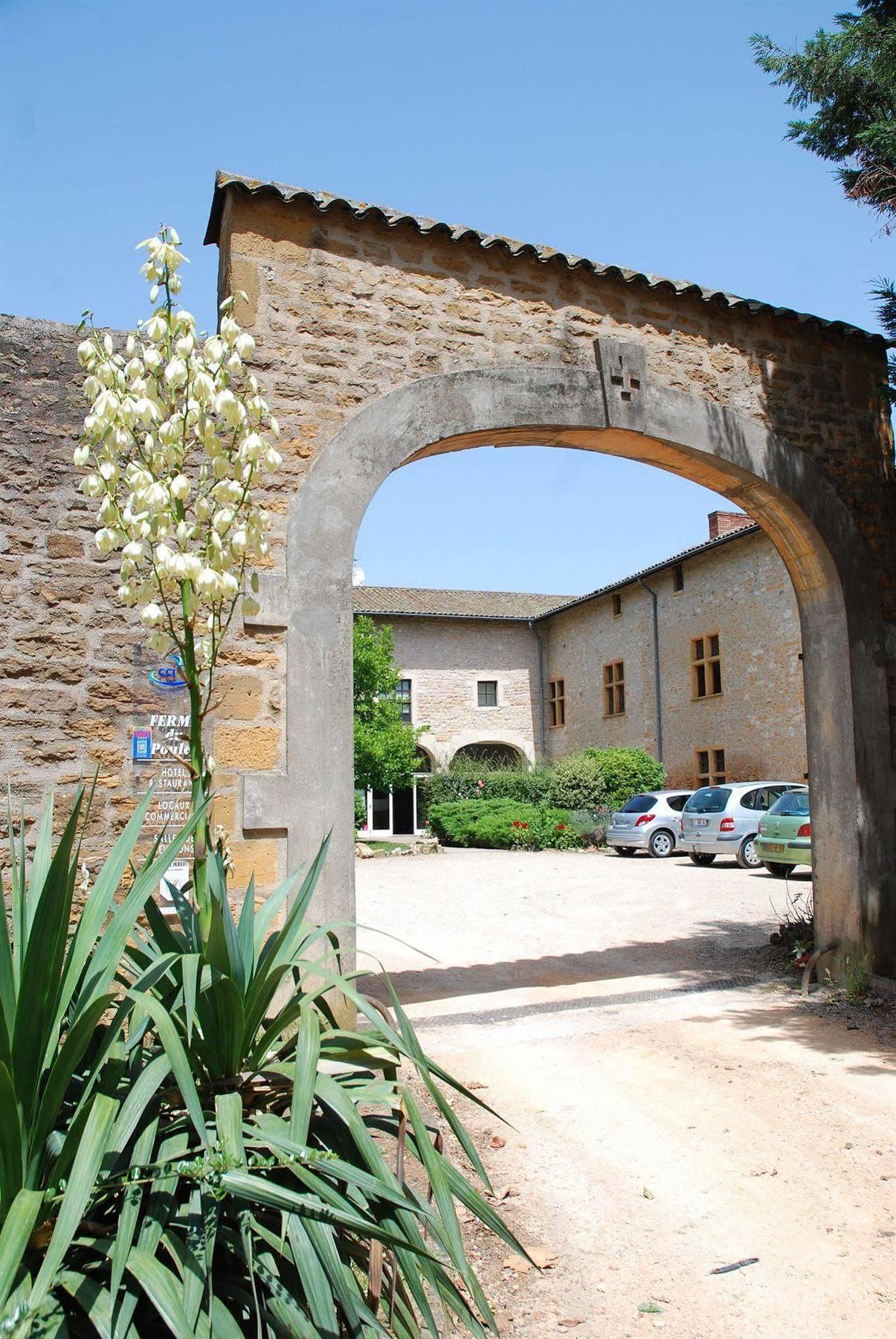 Demeures Et Chateaux L'Abbaye Caladoise - Anciennement Hostellerie Ferme Du Poulet Villefranche-sur-Saône Exterior photo